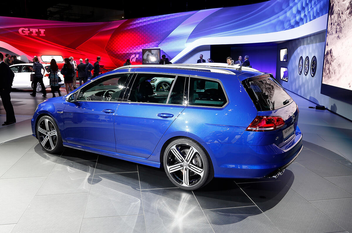 Volkswagen reveals hot Golf R estate