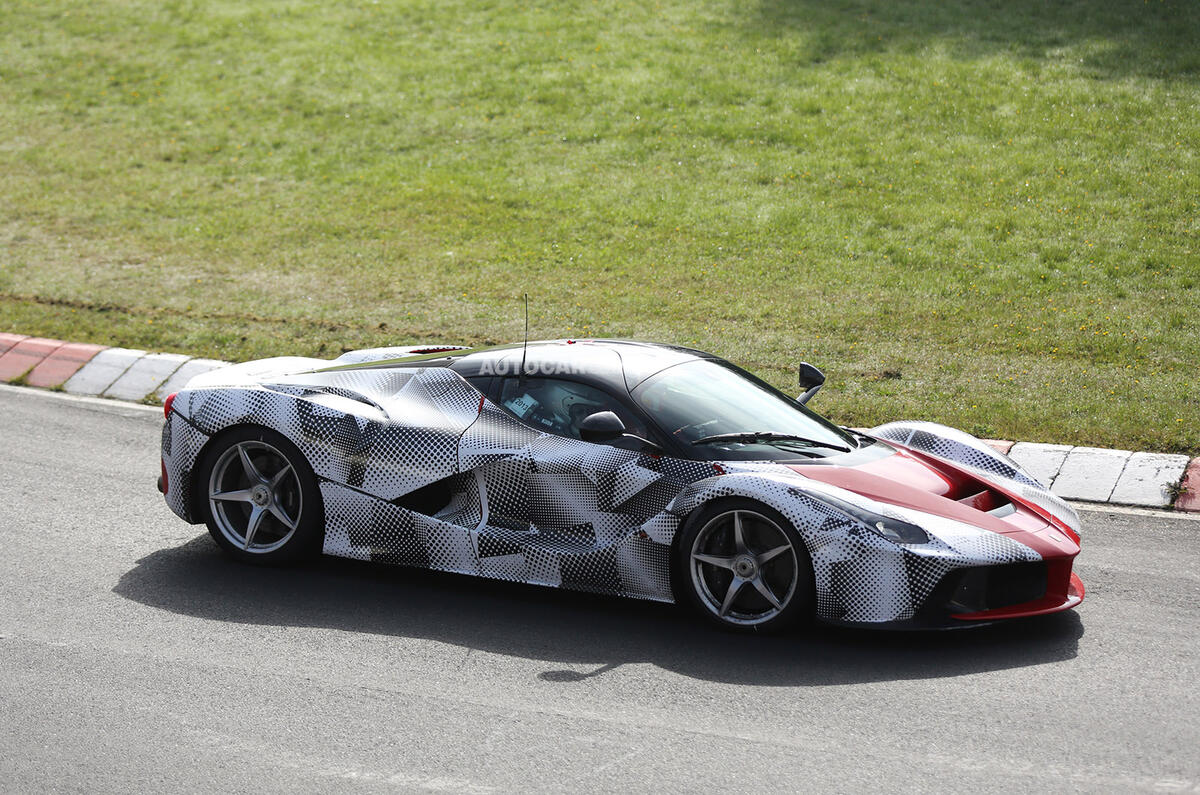 no title Ferrari LaFerrari spotted testing - latest pictures