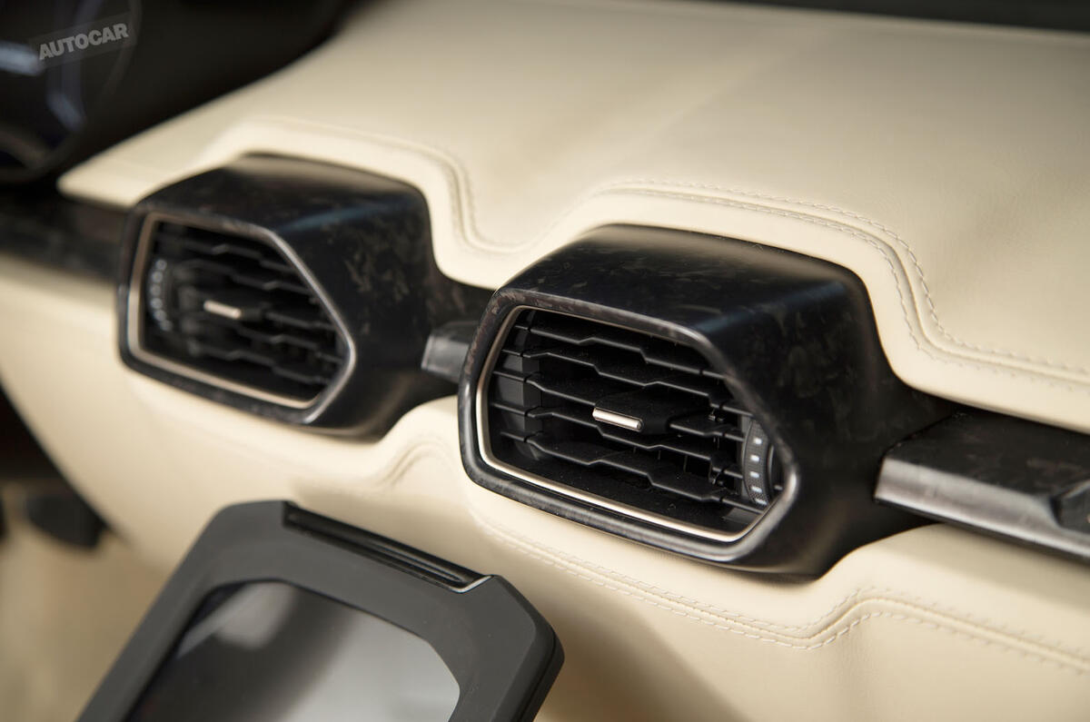 Lamborghini Asterion - exclusive studio pictures