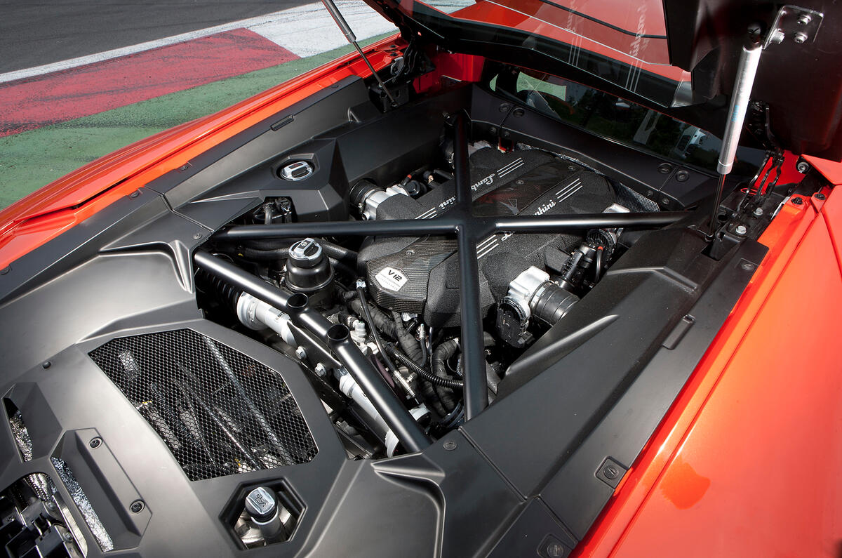 Lamborghini Aventador's new V12 engine