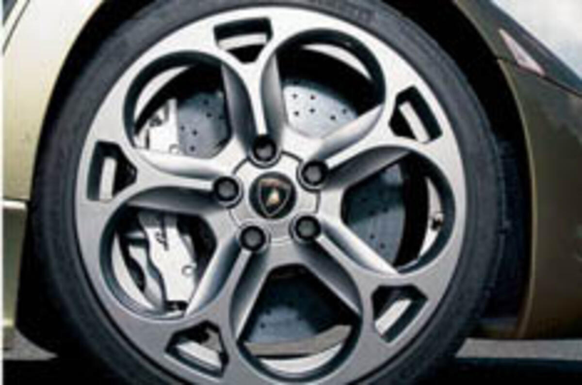 Stand by for Lambo’s mega-Murcielago