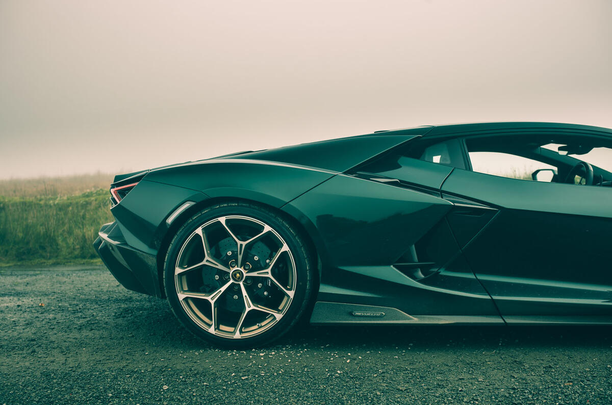 Lamborghini Revuelto review 2024 10