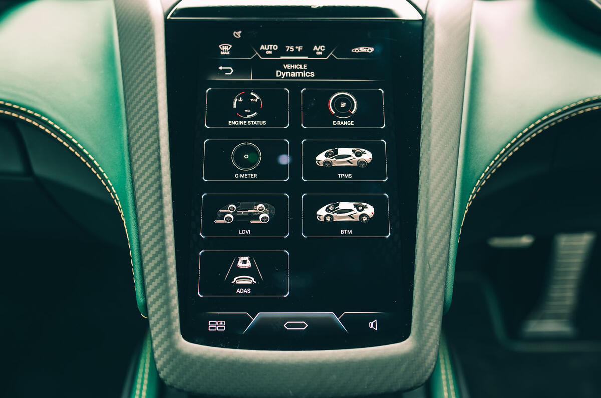 Lamborghini Revuelto review 2024 20