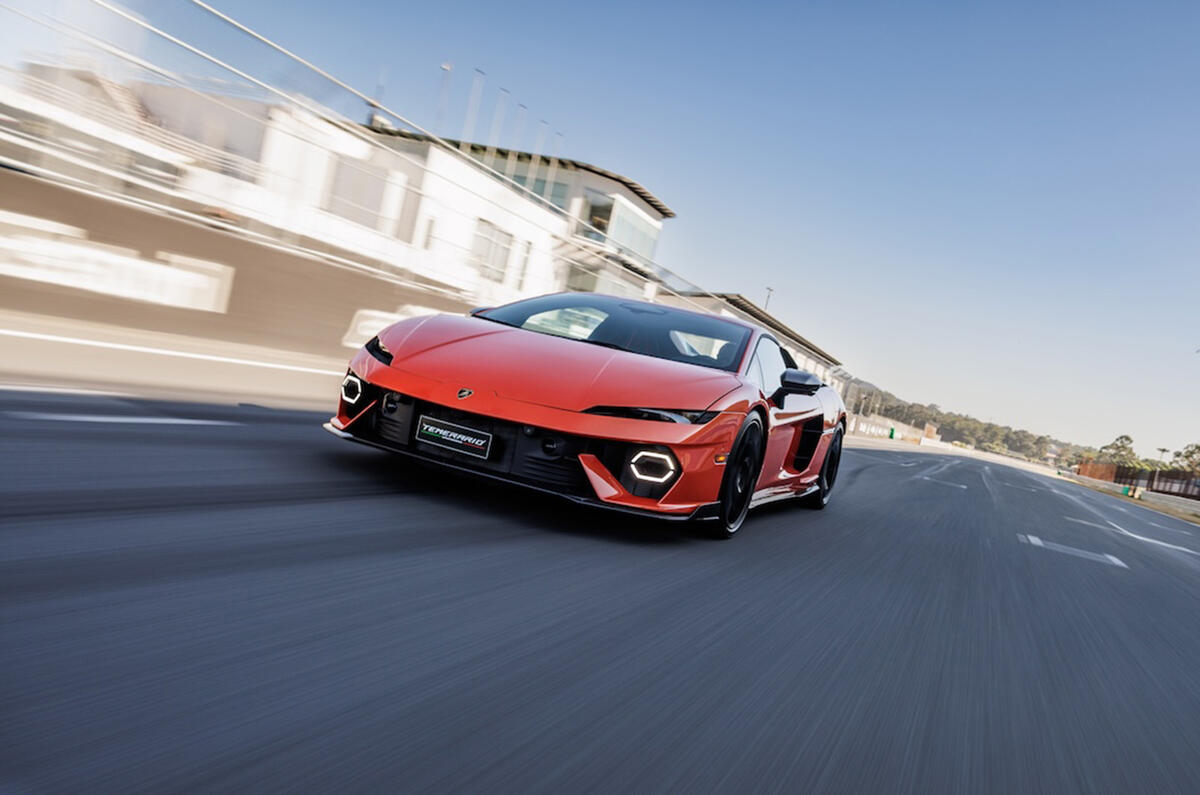 lamborghini temerario front track