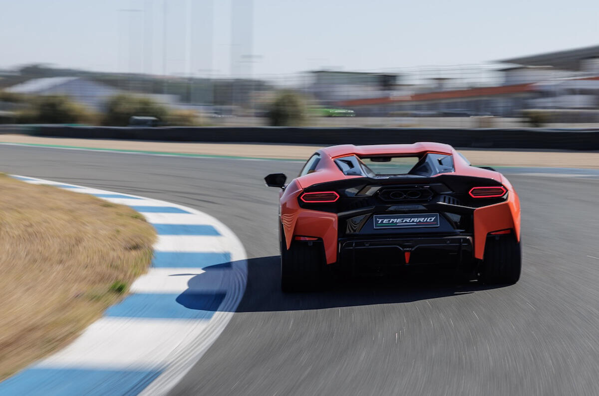 lamborghini temerario angle arrière