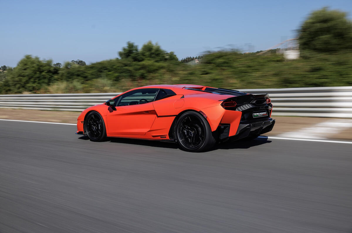 lamborghini temerario arrière3 4