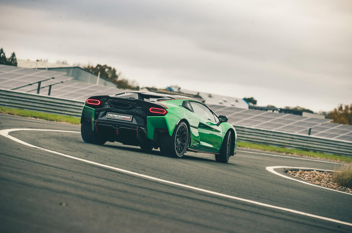 Lamborghini Temerario review 2026 004