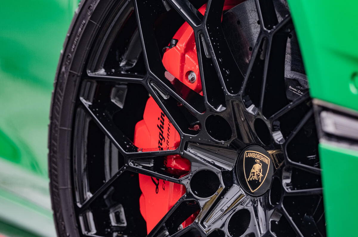 Lamborghini Temerario review 2026 007