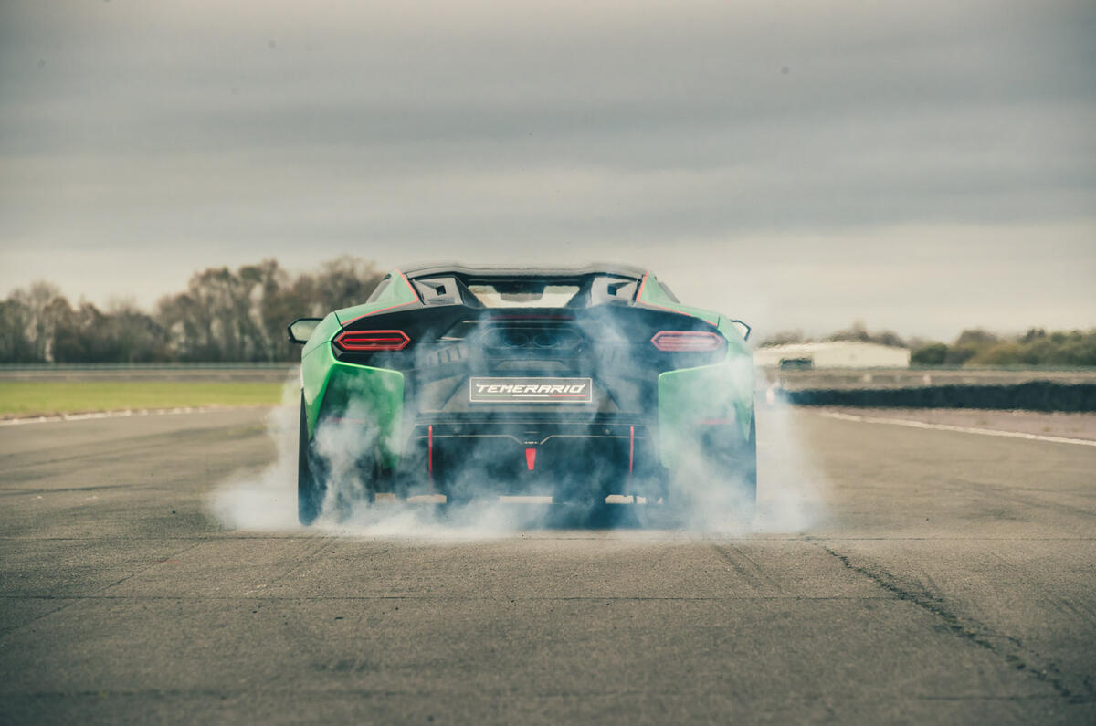 Lamborghini Temerario review 2026 032