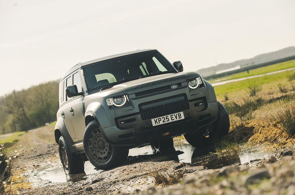 land rover defender octa rt 2025 front static 49 land rover defender octa rt 2025 front static 49