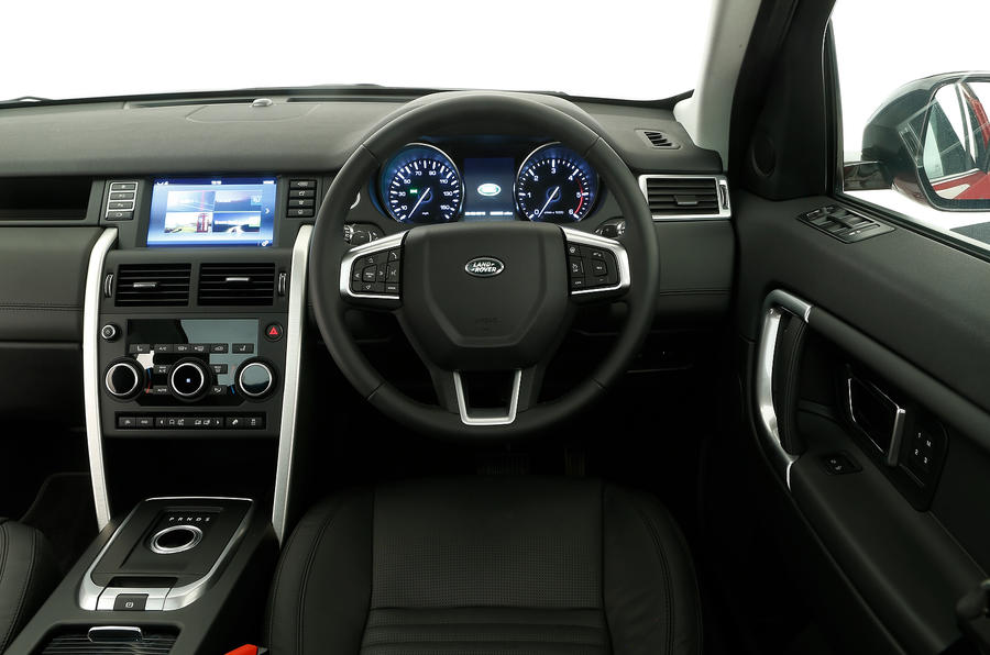 ... look from the driver's point of view of the Land Rover Discovery Sport