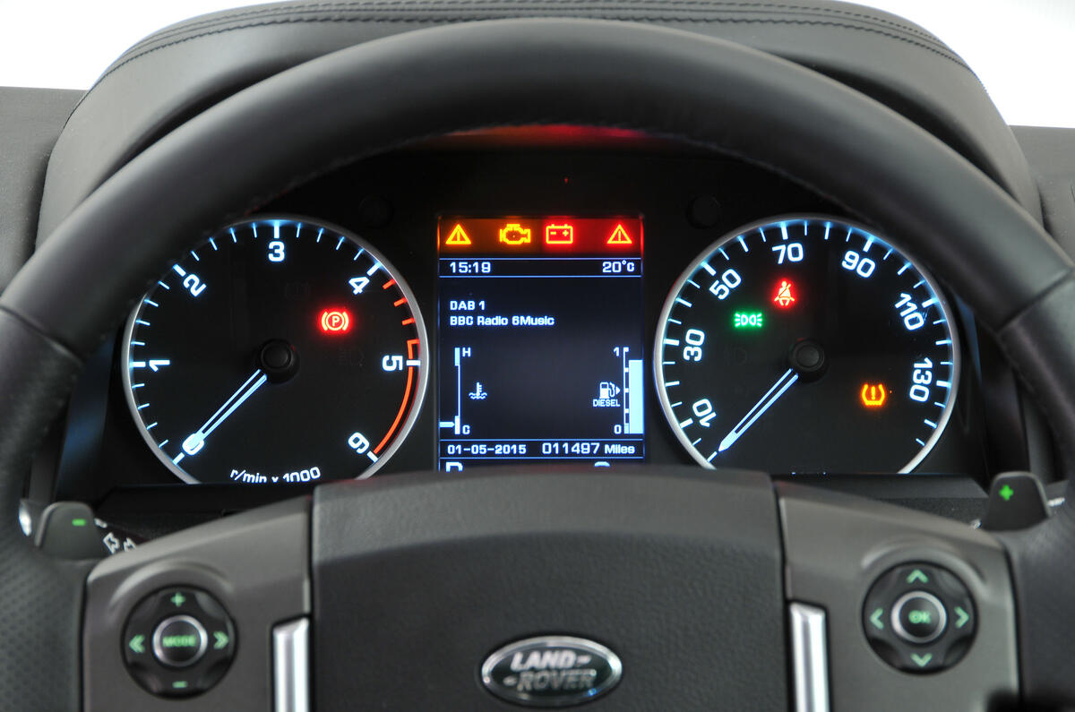 Land Rover Discovery instrument cluster