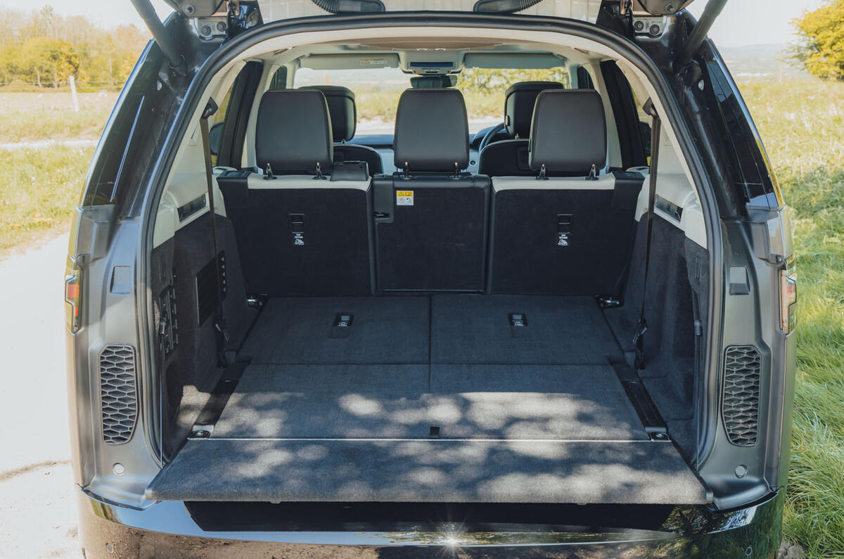 Land Rover Discovery Tempest review 2026 024