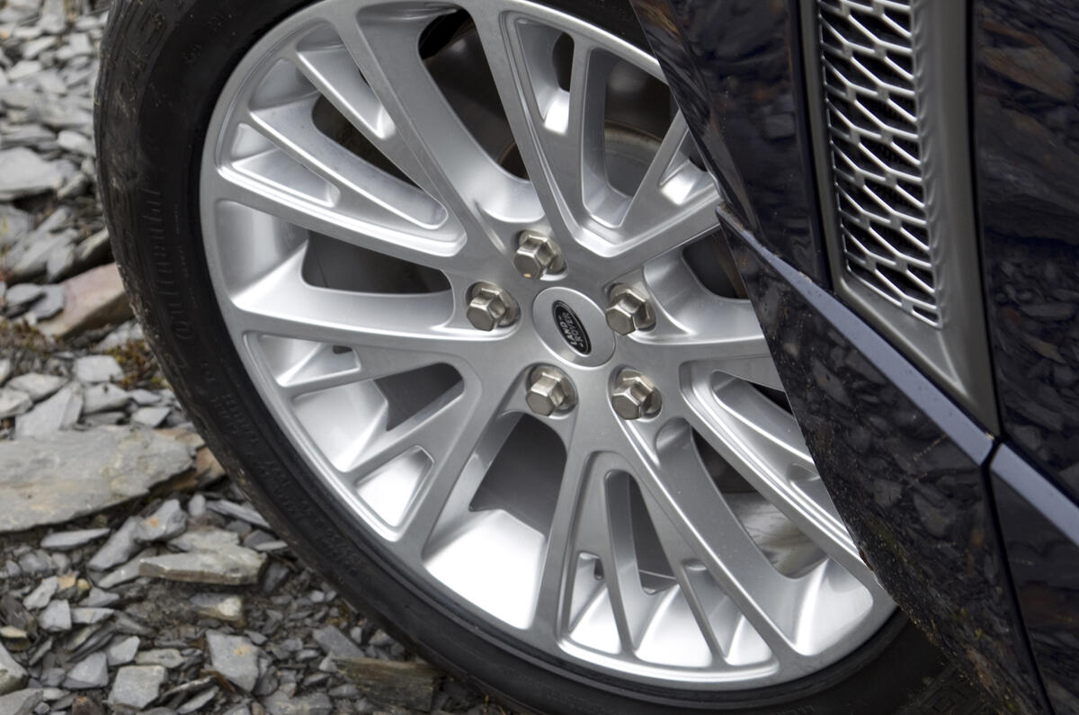 no title New Range Rover revealed