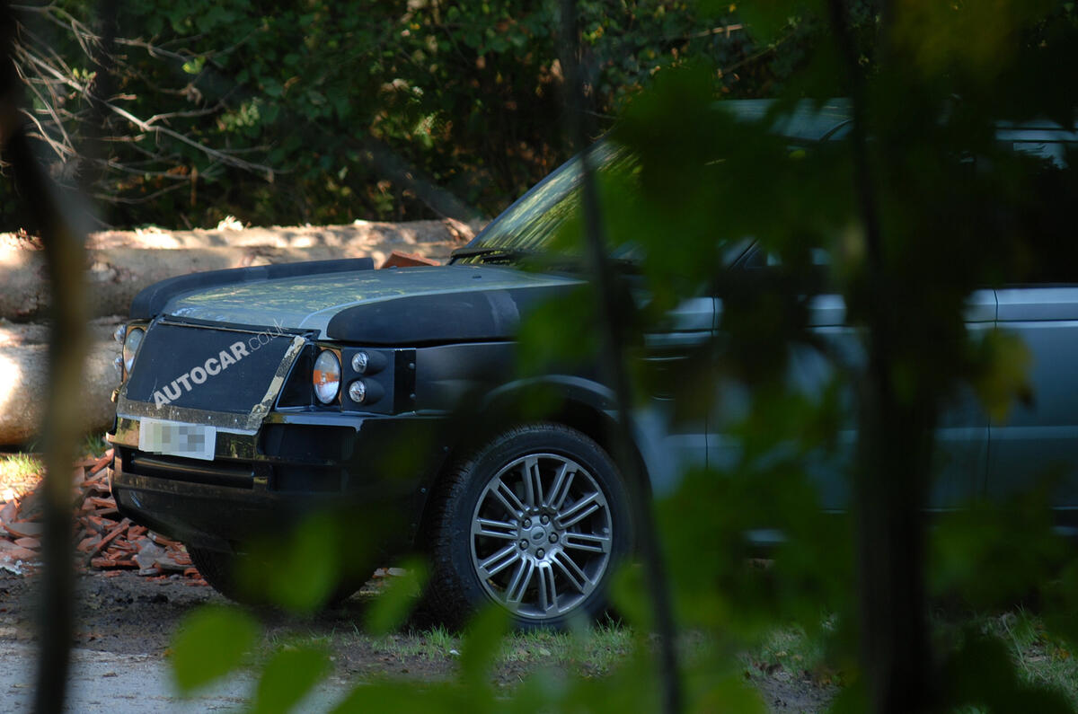 New Range Rover Sport scooped