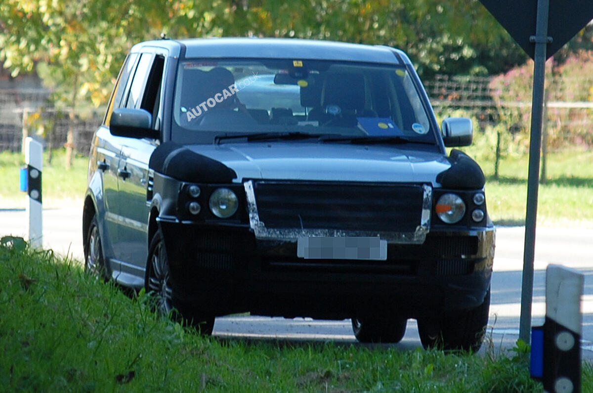 New Range Rover Sport scooped