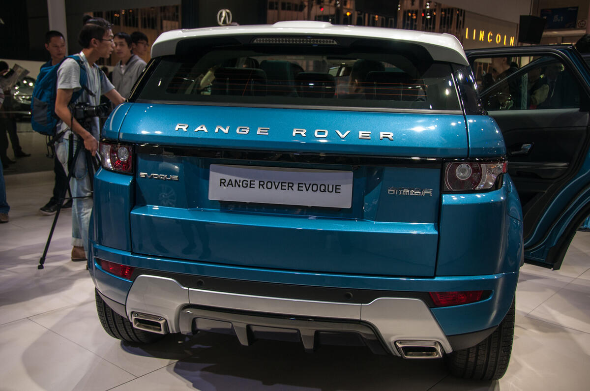 Range Rover Evoque versus LandWind X7 copycat – which is better?