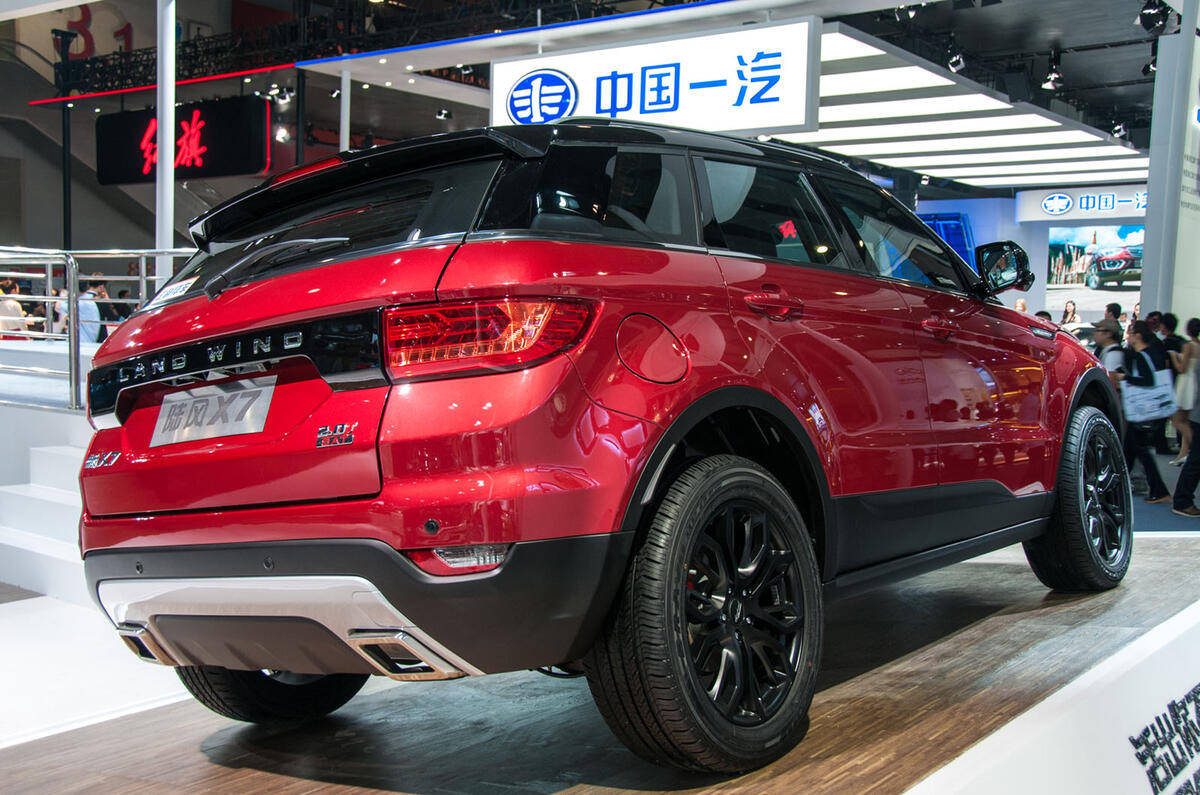 Range Rover Evoque versus LandWind X7 copycat – which is better?