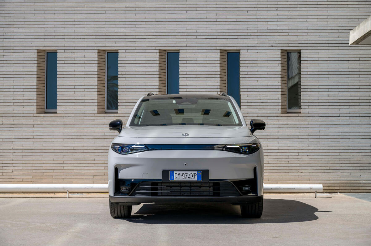 Leapmotor C10 REEV 2025 Review front static 016 Leapmotor C10 REEV 2025 Review front static 016