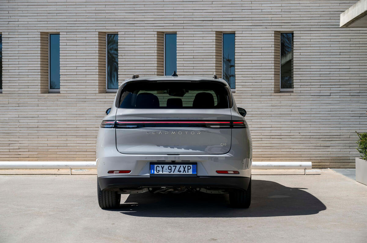 Leapmotor C10 REEV 2025 Review rear static 017 Leapmotor C10 REEV 2025 Review rear static 017