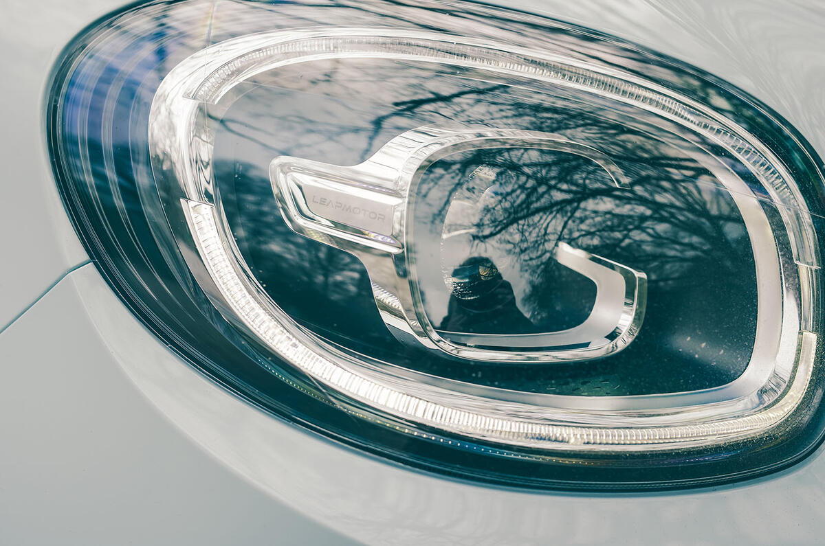 leapmotor t03 review headlight leapmotor t03 review headlight