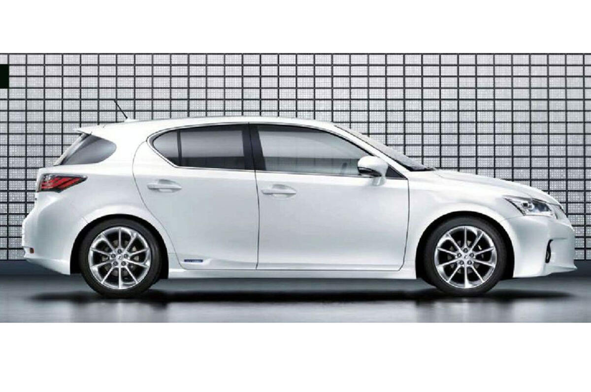 Lexus CT 200h revealed