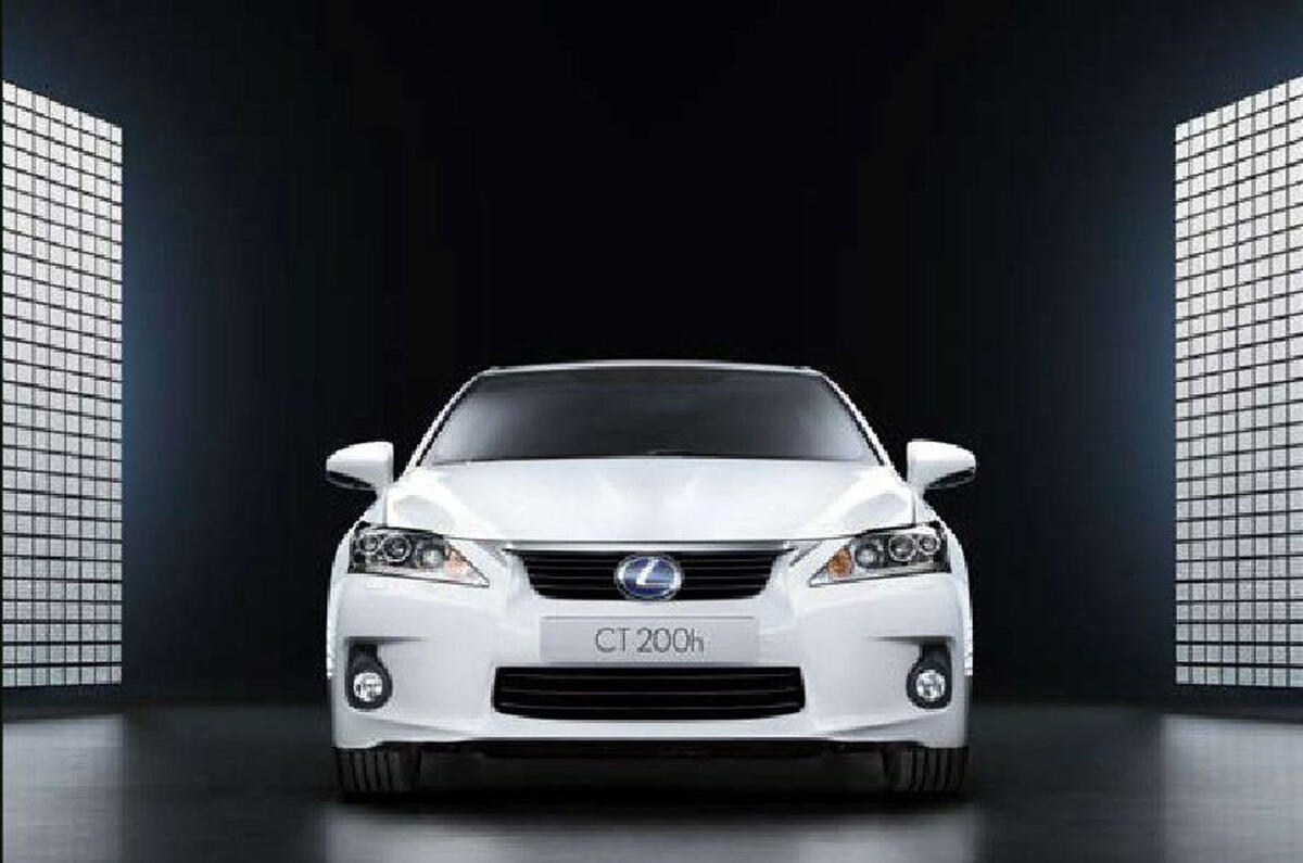 Lexus CT 200h revealed