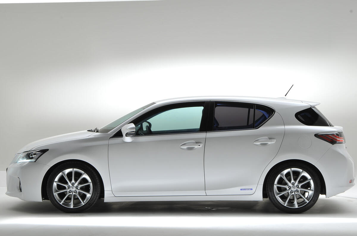 Lexus CT200h - new pics