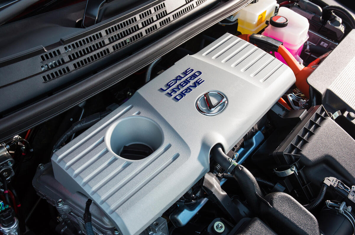 Lexus CT engine bay