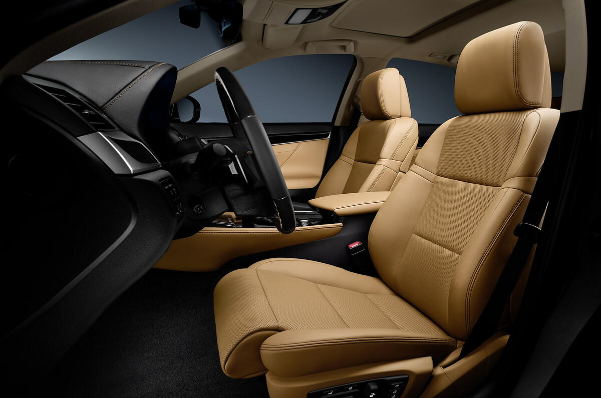 Lexus GS 300h: Shanghai motor show 2013