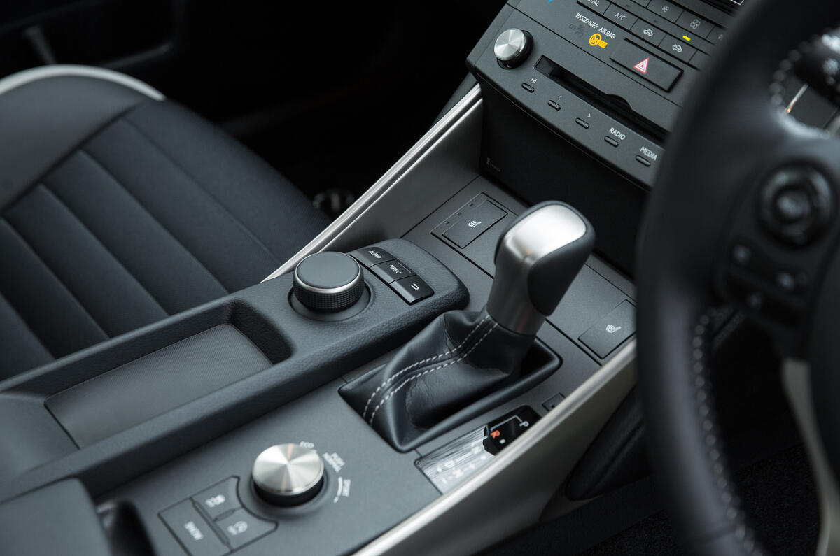 Lexus IS automatic gearbox