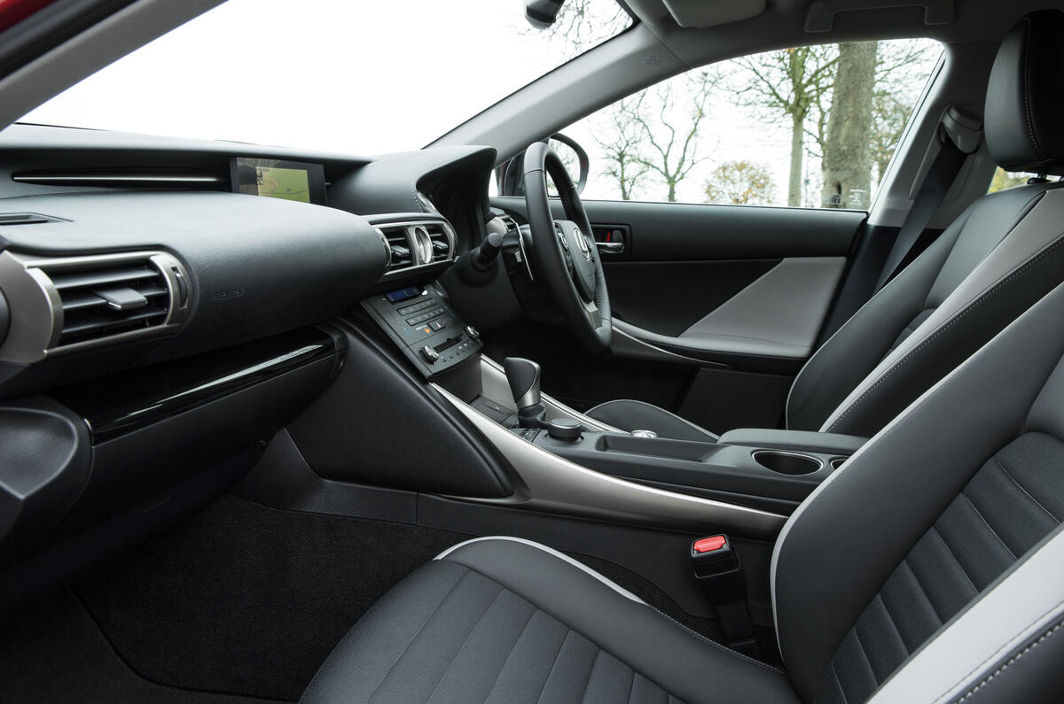 Lexus IS interior