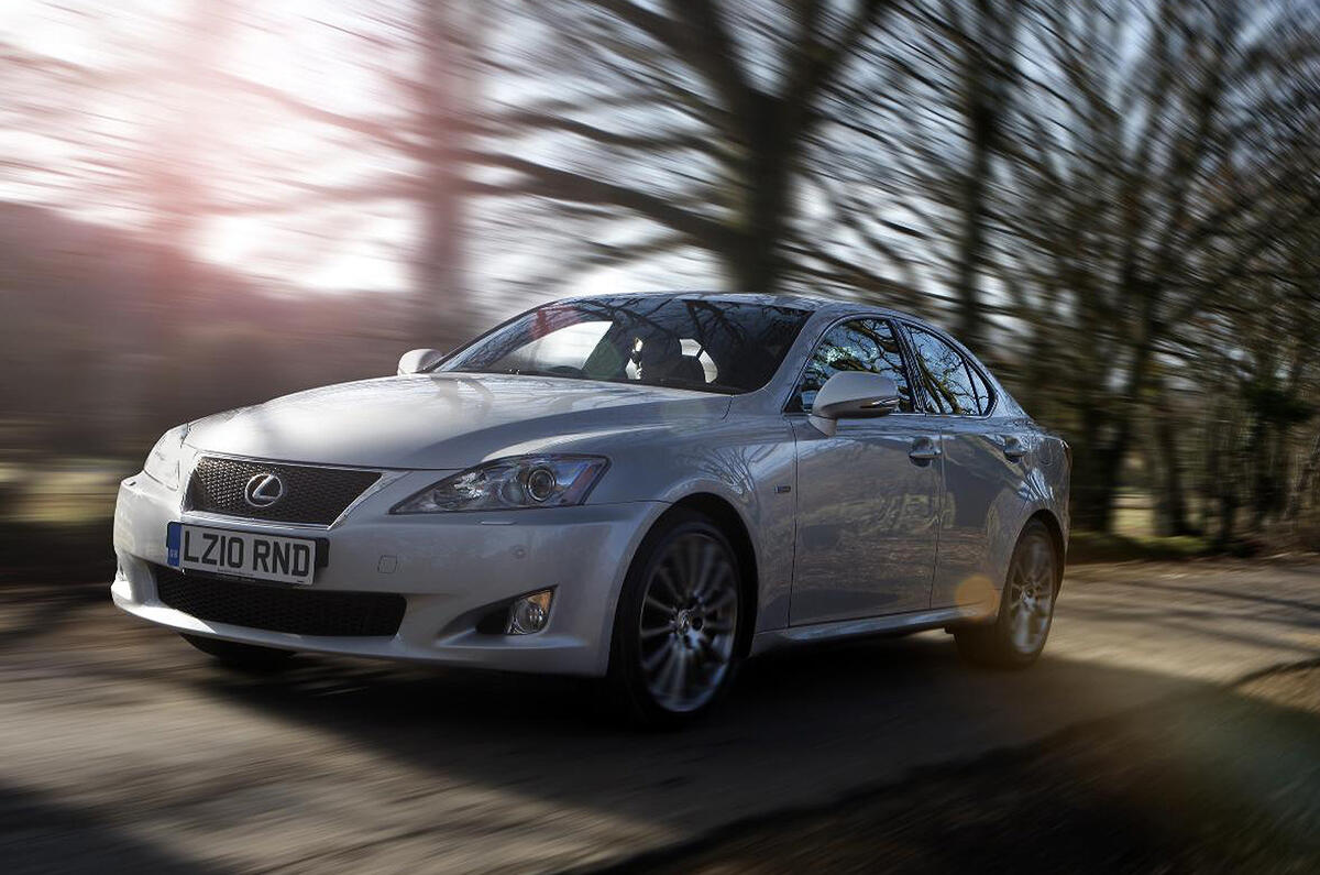 Lexus revises IS range