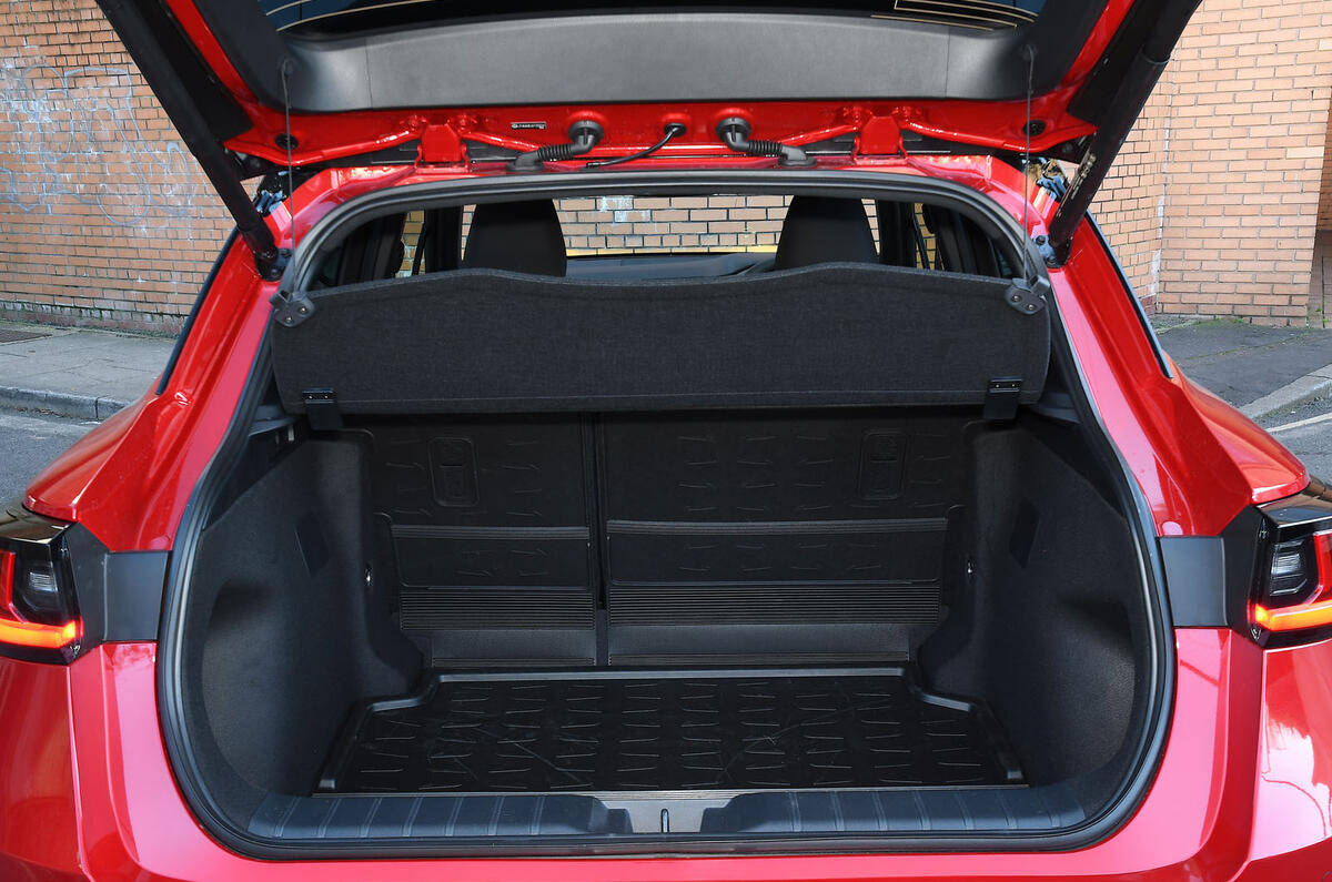 lexus lbx review 2024 22 boot