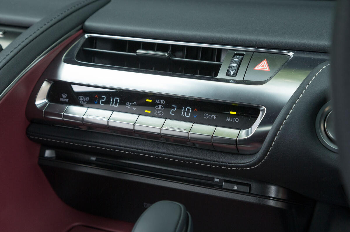 Lexus LC500 centre console