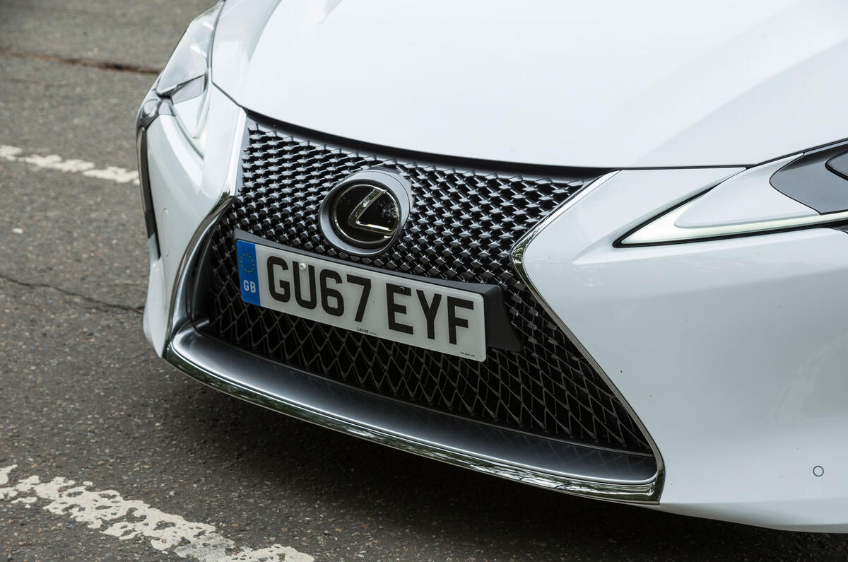 Lexus LC500 front grille