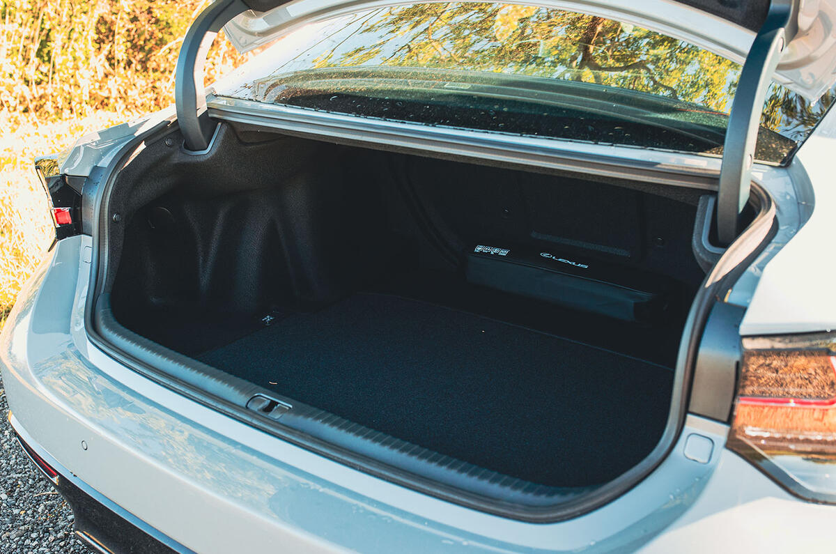 Lexus RCF Ultimate 2024 boot 34 Lexus RCF Ultimate 2024 boot 34