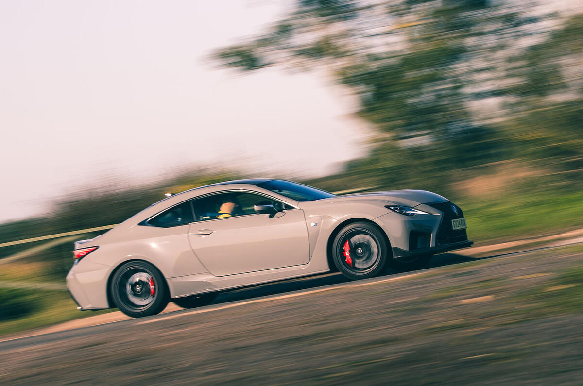 Lexus RCF Ultimate 2024 pan 41 Lexus RCF Ultimate 2024 pan 41