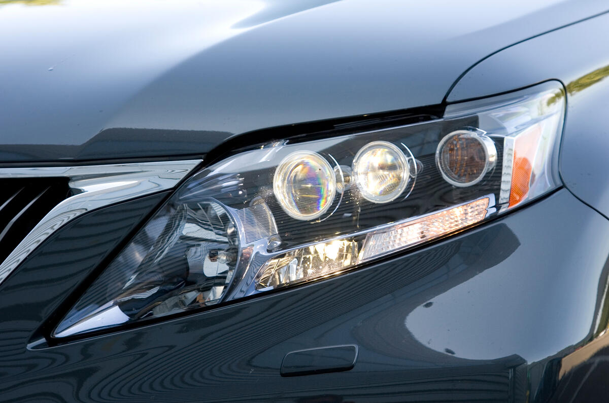 All models get the Intelligent Adaptive Front Lighting system Lexus RX adaptive headlights