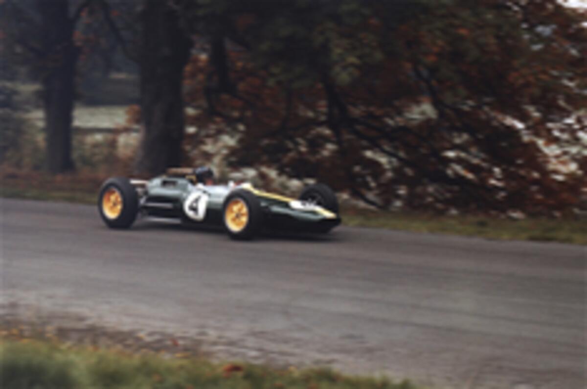 Lotus plans motorsport return