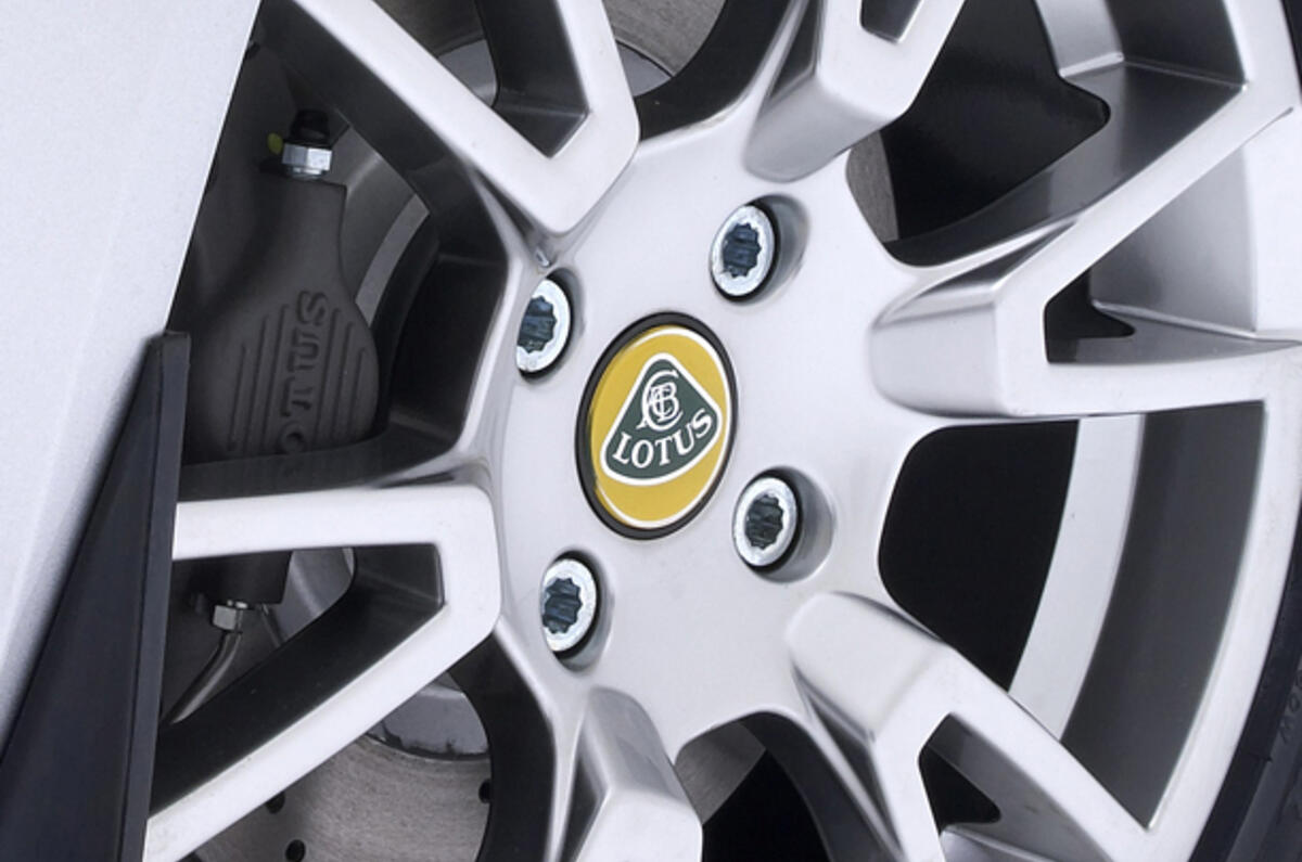 Lotus axes dealer network