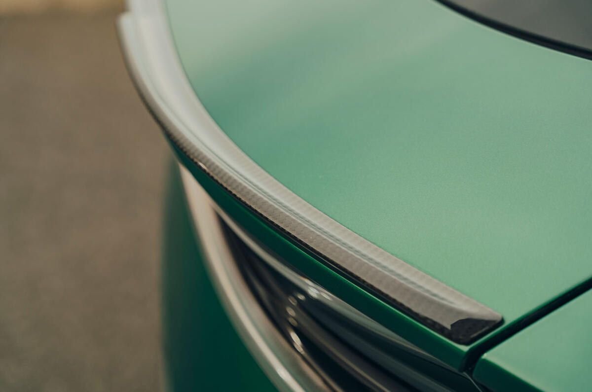 Lotus Eletre review 2025 015 carbon trim