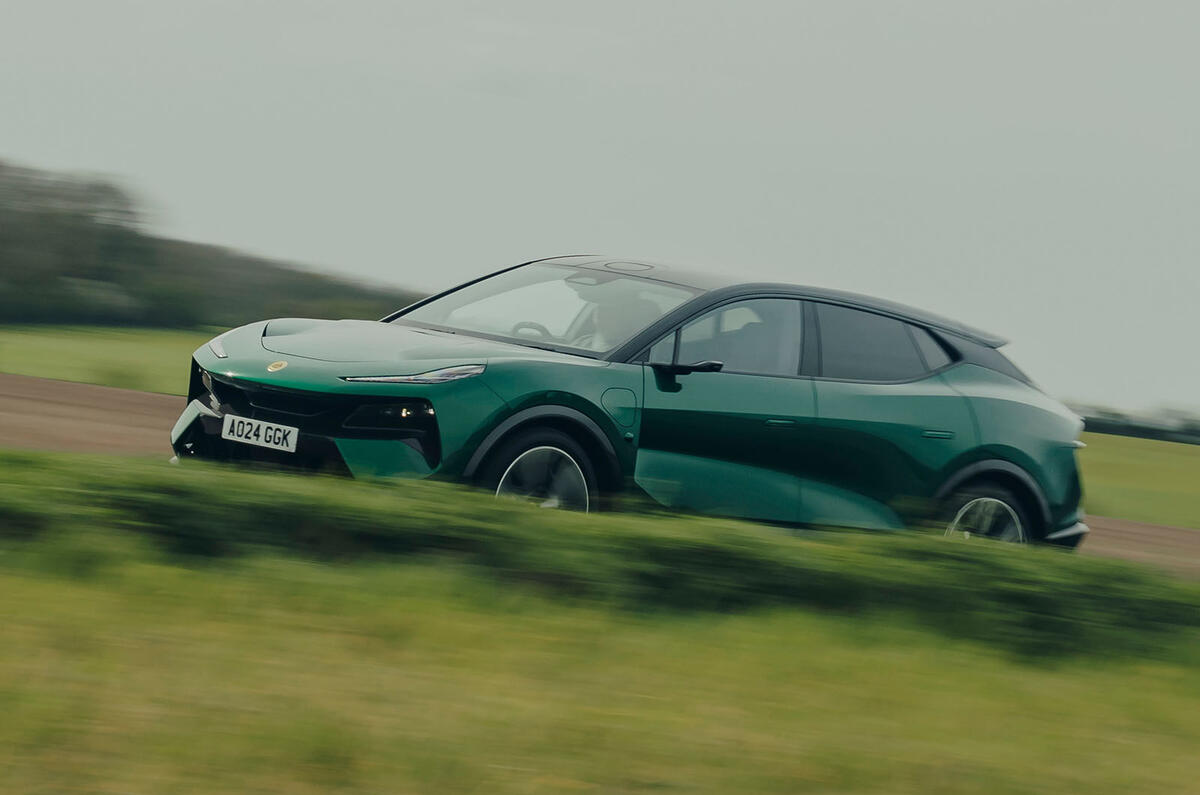 Lotus Eletre review 2025 026 performance