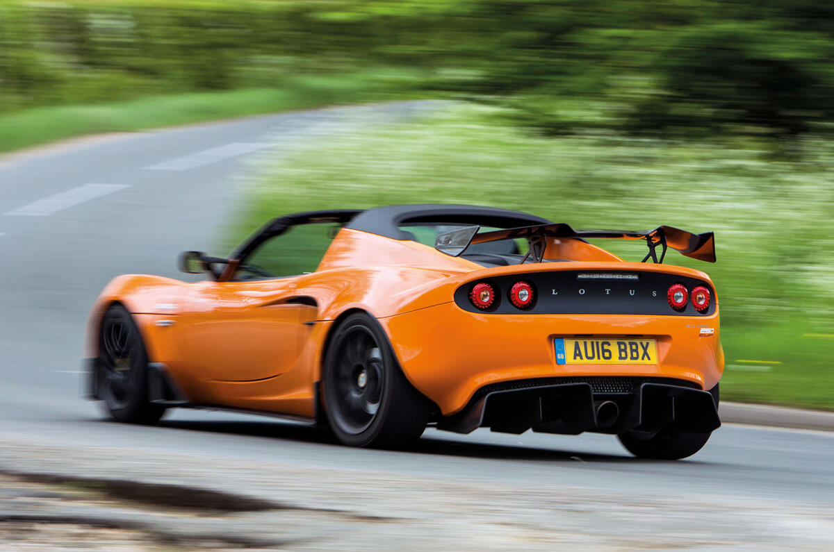 Lotus Elise Cup 250 hard cornering