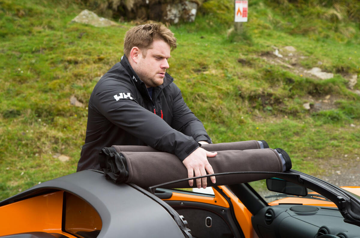 Putting the roof on the Lotus Elise Cup 250