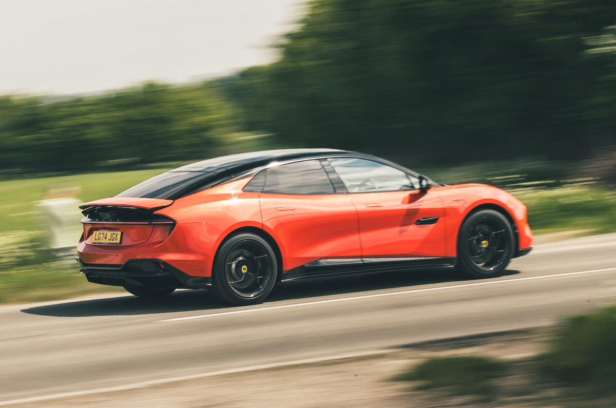 Lotus Emeya avis 2025 02 panoramique arrière