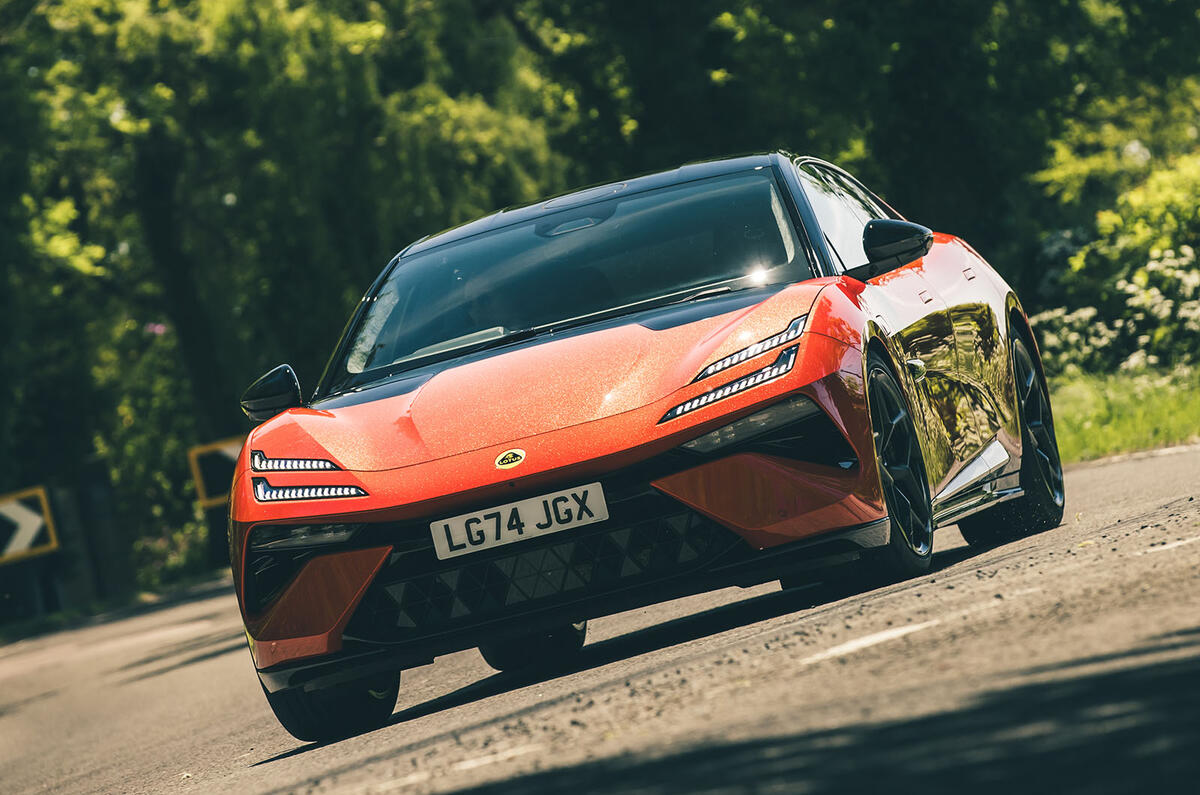 Lotus Emeya avis 2025 27 virage avant