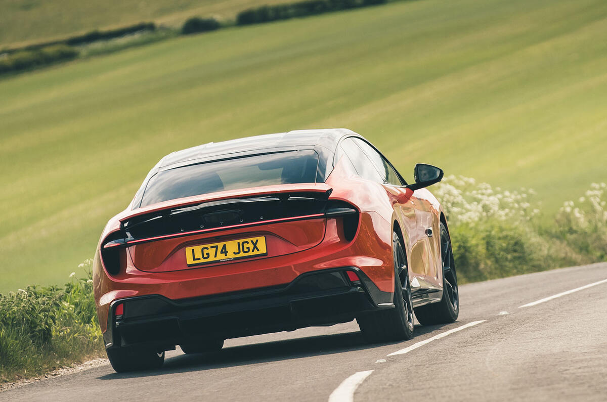 Lotus Emeya avis 2025 28 virage arrière