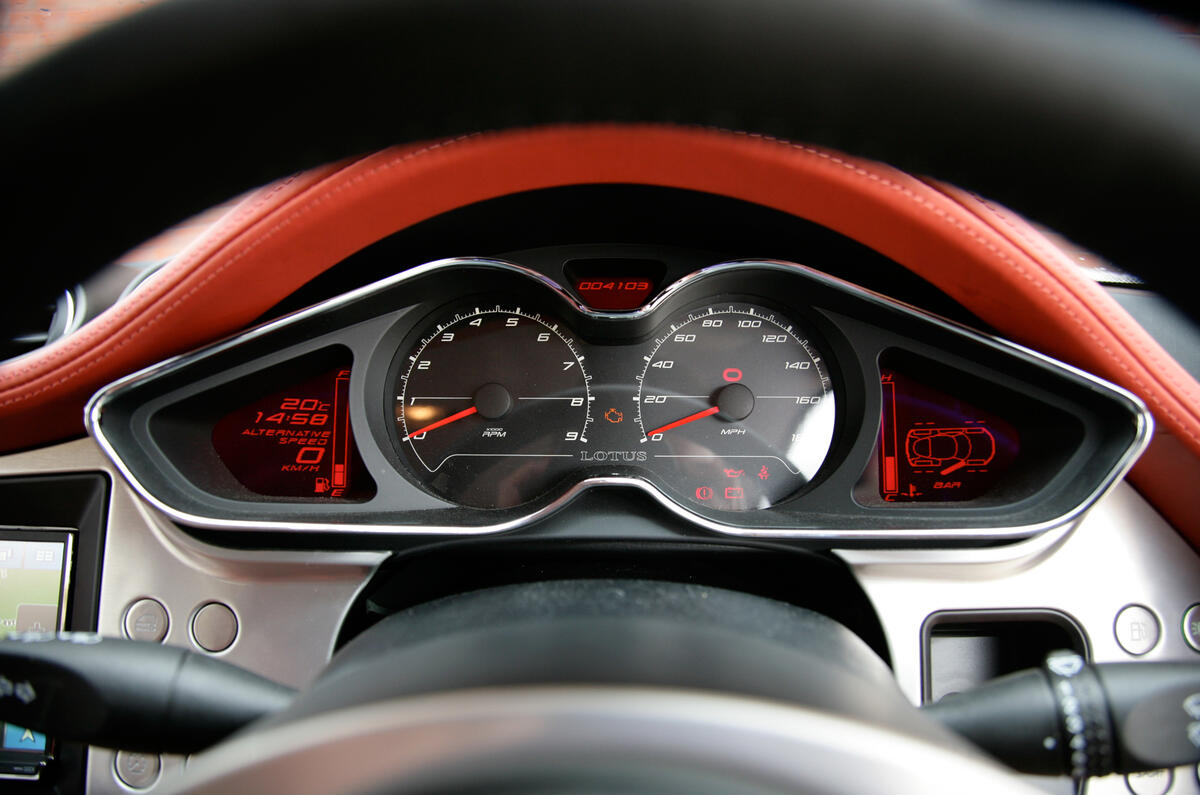 Simple dashboard is attractively designed but suffers from reflections Lotus Evora instrument cluster