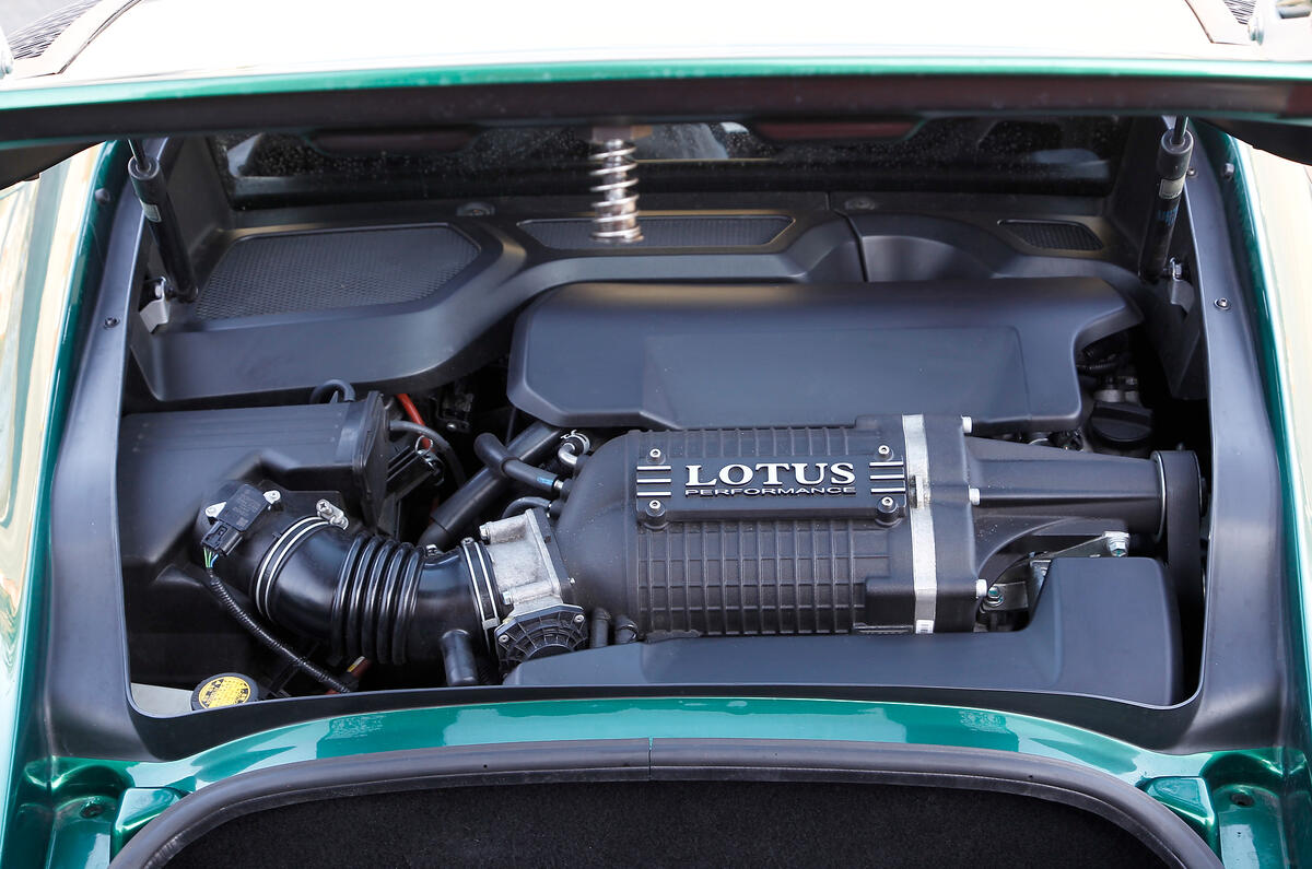 Lotus Exige S V6 engine